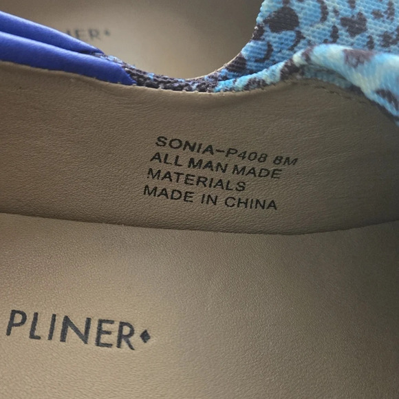 Donald J Pliner Neakers EUC - Picture 10 of 13